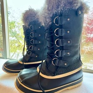 Sorel Women's Joan of Artic Black Winter Boots